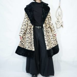 【Ladies】black × leopard switching fur coat