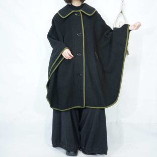 vintage black × green Tyrolean design poncho *