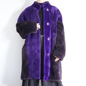 purple × black switching fleece coat