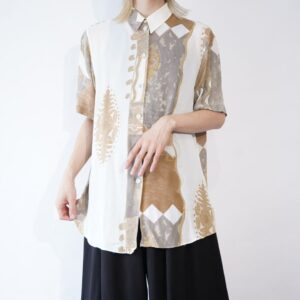 pale earth color see-through pattern shirt