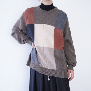 oversized earth color base panel switching cotton knit