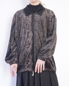 oversized black × python pattern velours shirt jacket