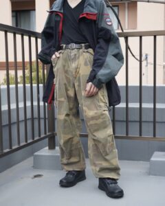 Abercrombie & Fitch M-65 type gimmick wide cargo pants