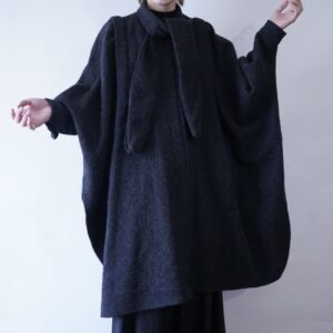 deformed like poncho design “momonga” coat