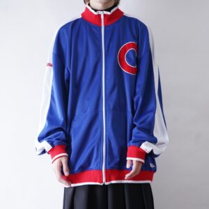 oversized “Chicago Cubs” MLB track jacket