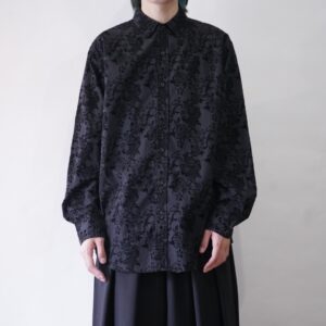 black × black flocky velours flower pattern shirt