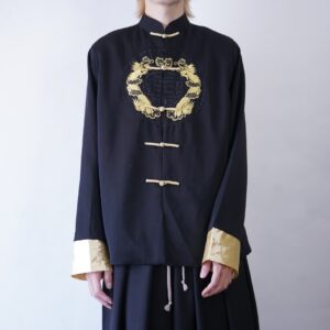 black × gold embroidery China shirt