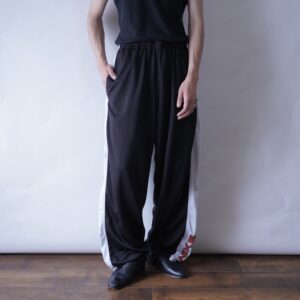 【NIKE】oversized switching logo embroidery track pants