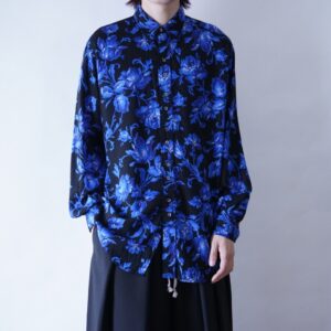 black × blue flower pattern drape shirt