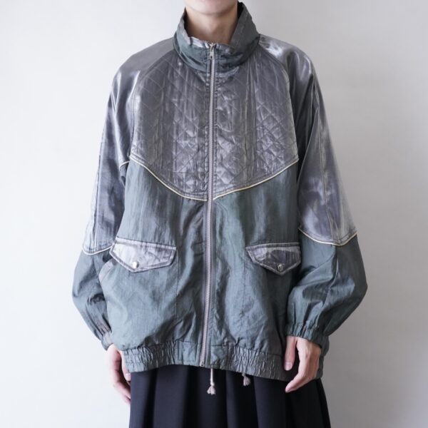 glossy silver switching blouson