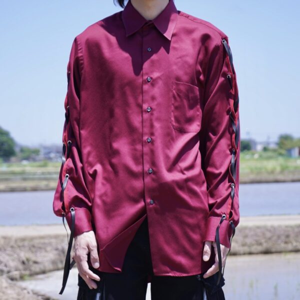 "LACE-UP" burgundy × black fake leather lace-up shirt
