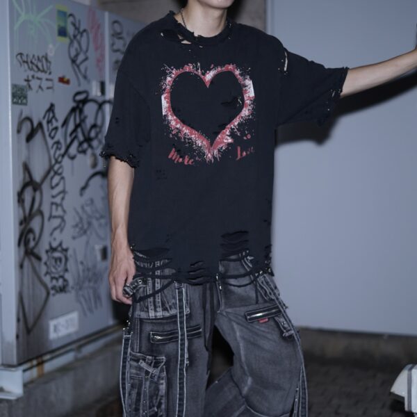 "Dark Side" heart crush tee
