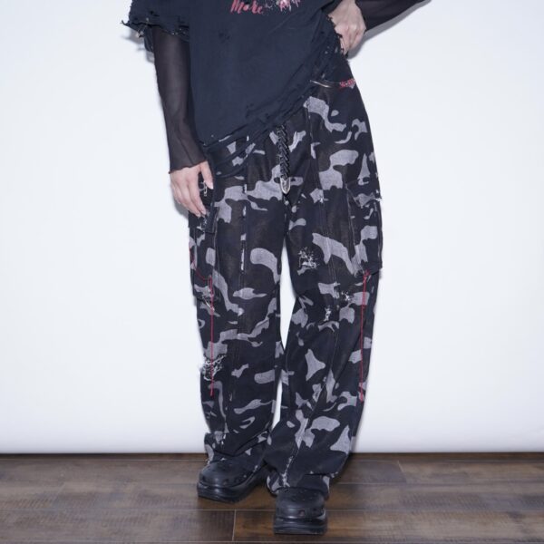 "刺繍 × 迷彩" Y2K embroidery damage wide pants