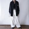 "China × Lace-up" glossy black shirt