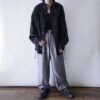 "China × Lace-up" black × red shirt
