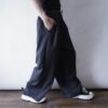 "無地でワイド、これが一番出ん" wide slacks
