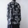 【送料無料】black × white pattern shirt