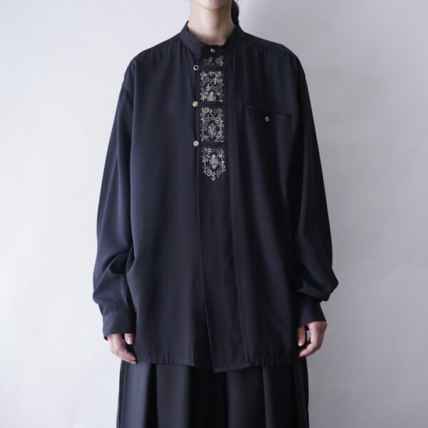 embroidery & like China button terotero shirt