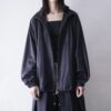 "珍品光沢ブラックの総柄トラックジャケット"