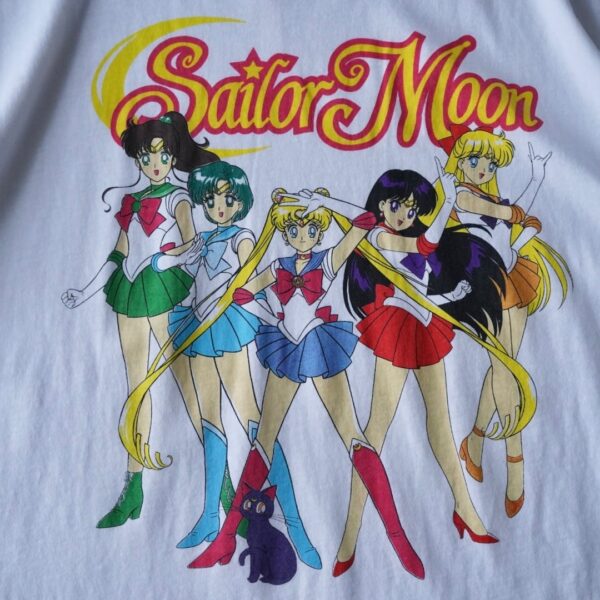 "セーラー戦士+ルナ / セーラームーン" short length official print tee