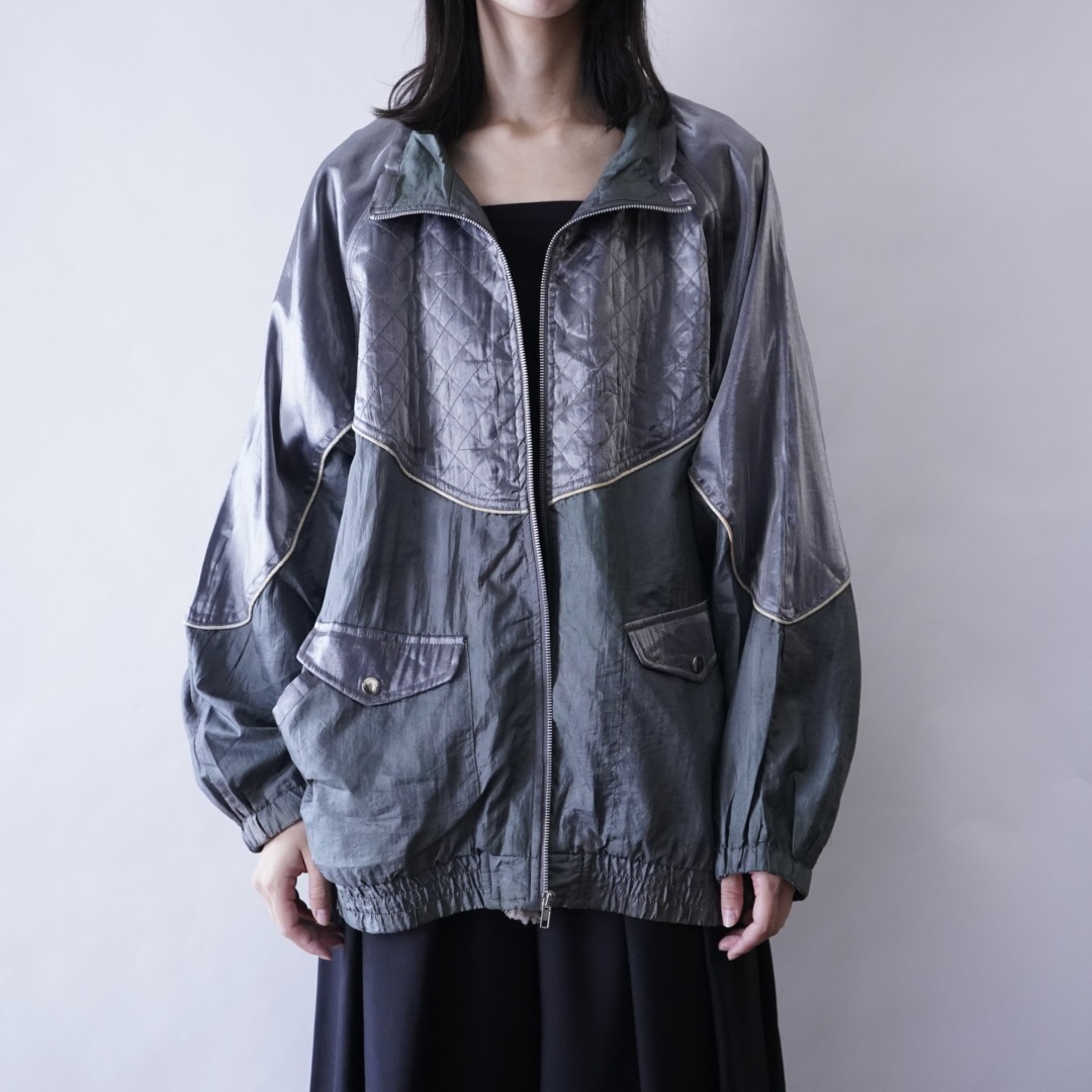 glossy silver switching blouson
