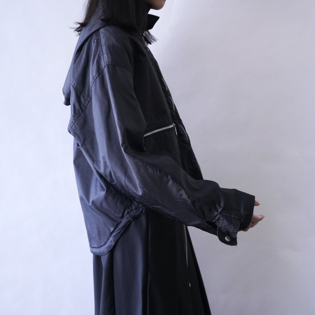 short length nylon gimmick reversible jacket