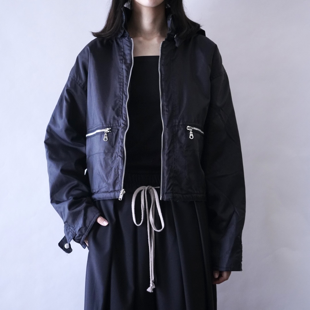 short length nylon gimmick reversible jacket
