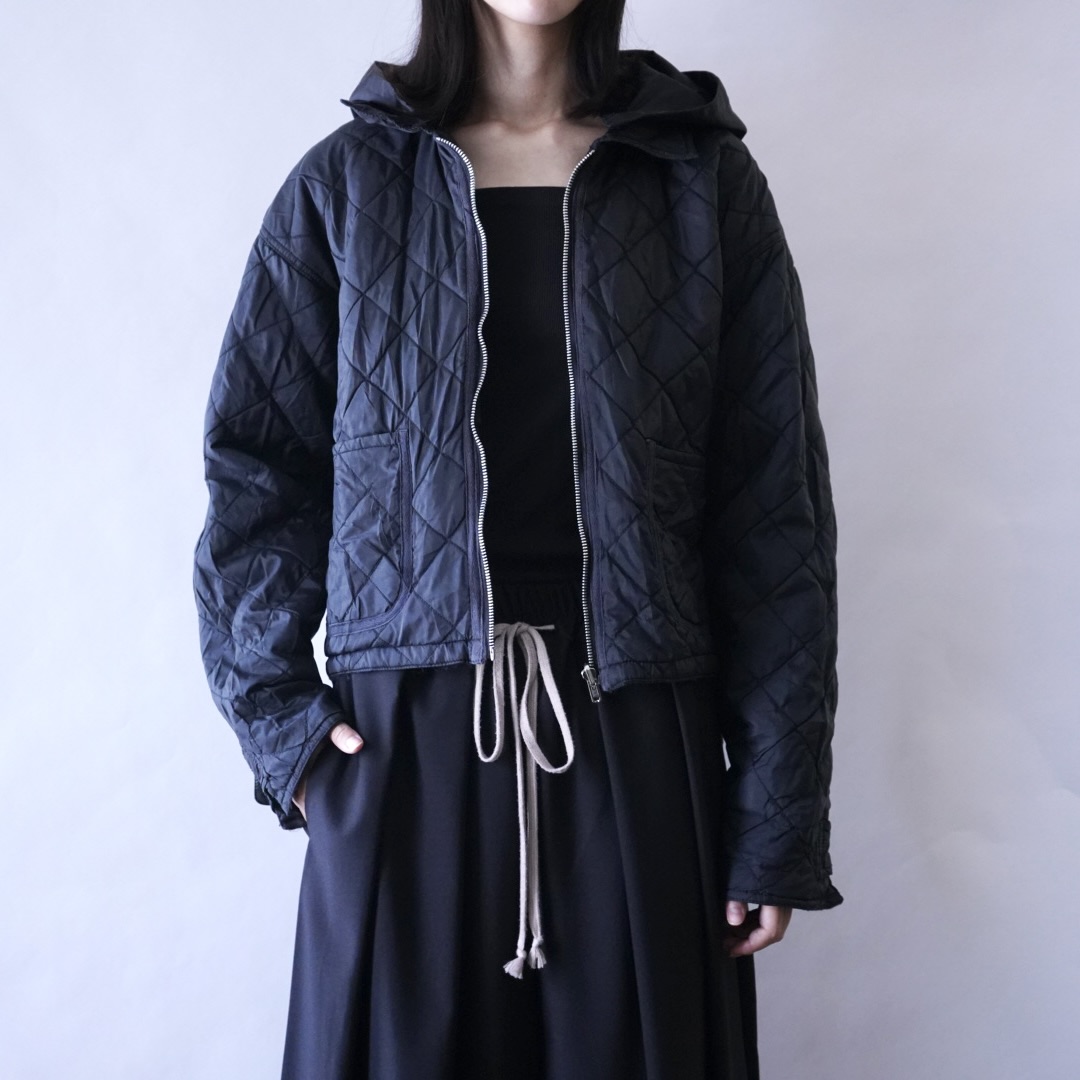 short length nylon gimmick reversible jacket