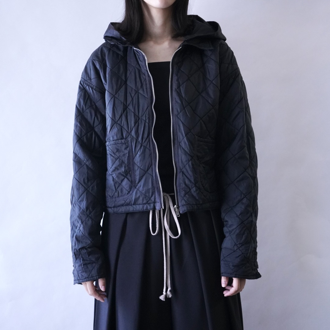 short length nylon gimmick reversible jacket