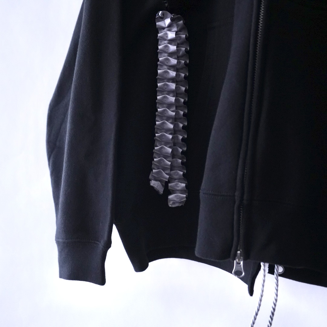 【Remake / Lace-up】front frill & back lace parka