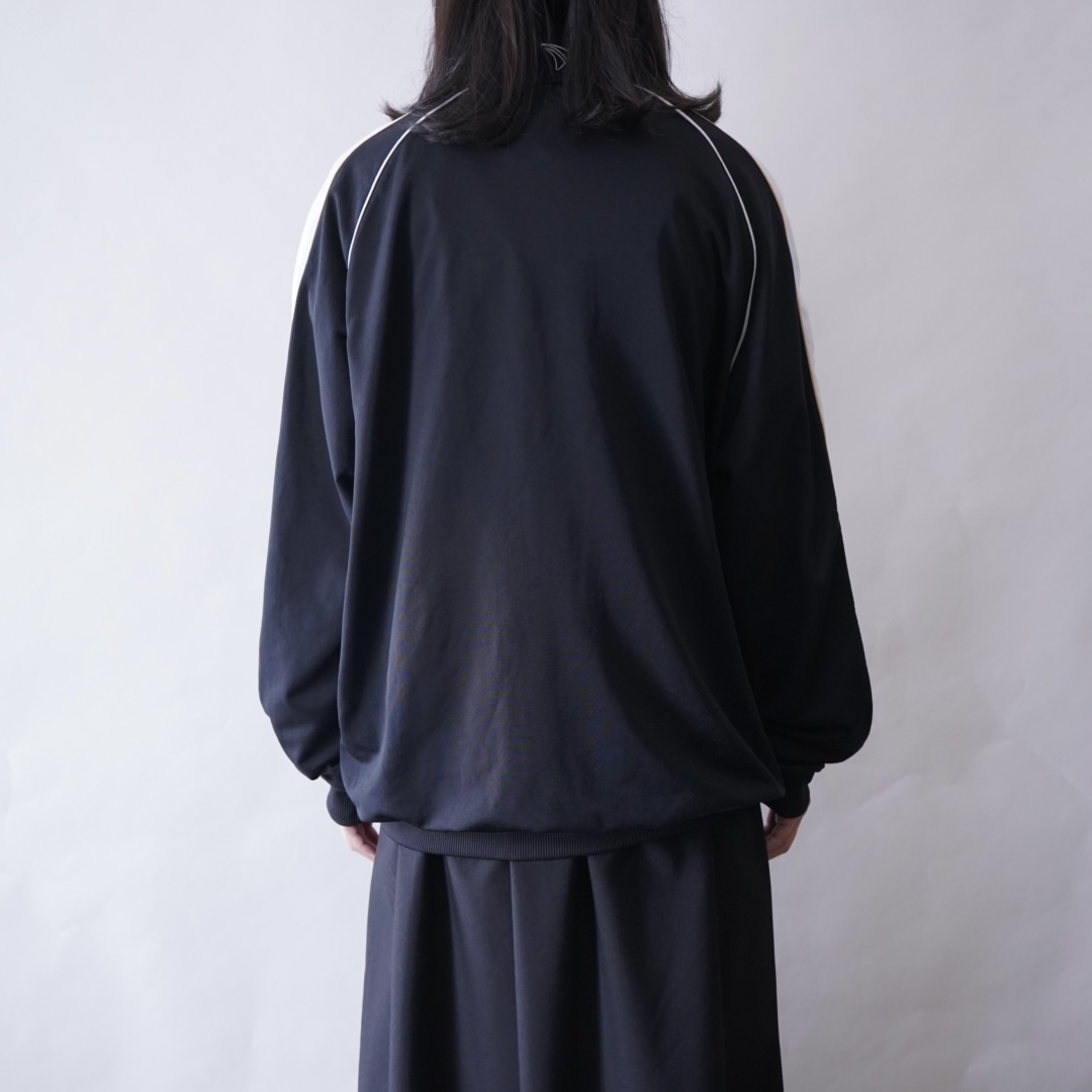 oversized black × white & yellow piping track jacket