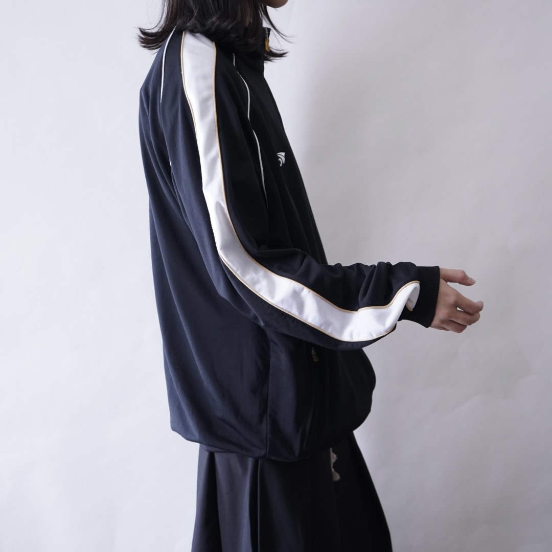 oversized black × white & yellow piping track jacket