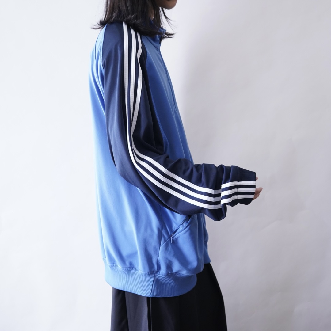 【adidas】oversized sax blue × navy track jacket