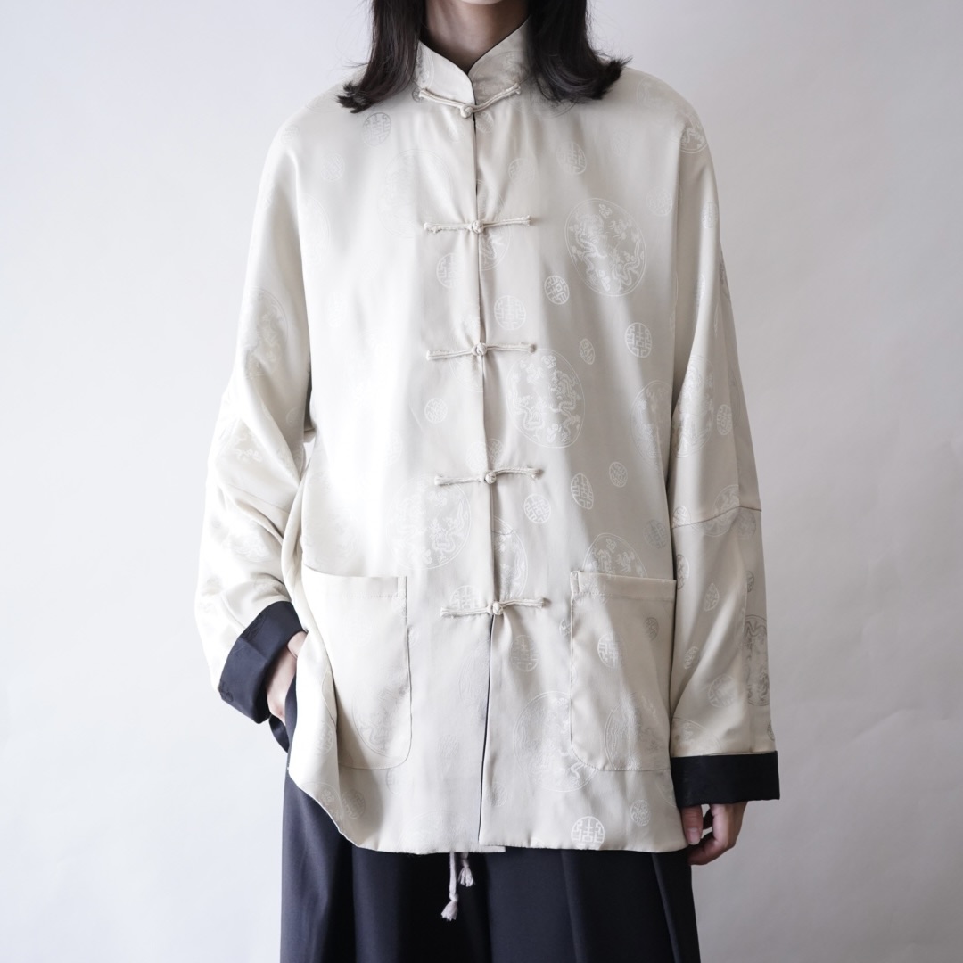 black × cream reversible China shirt