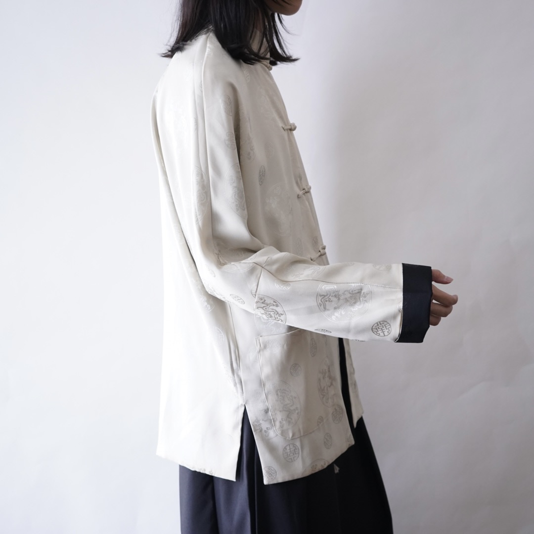 black × cream reversible China shirt