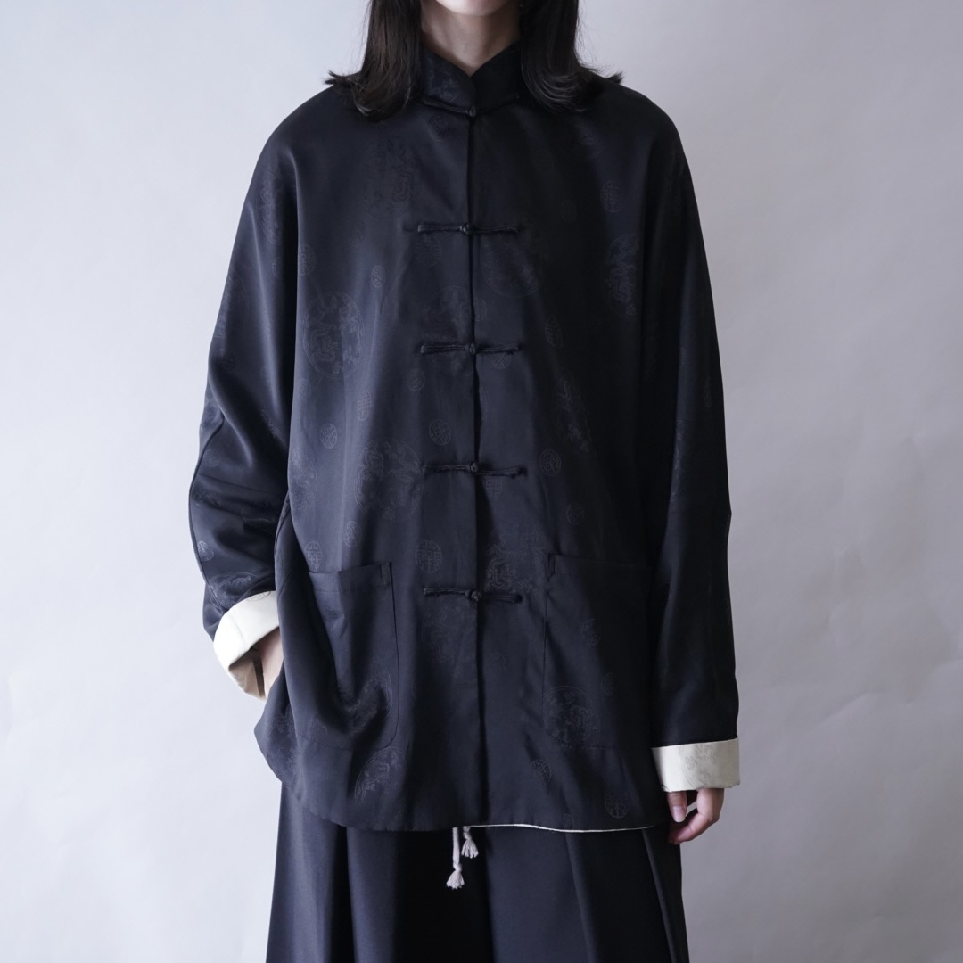black × cream reversible China shirt