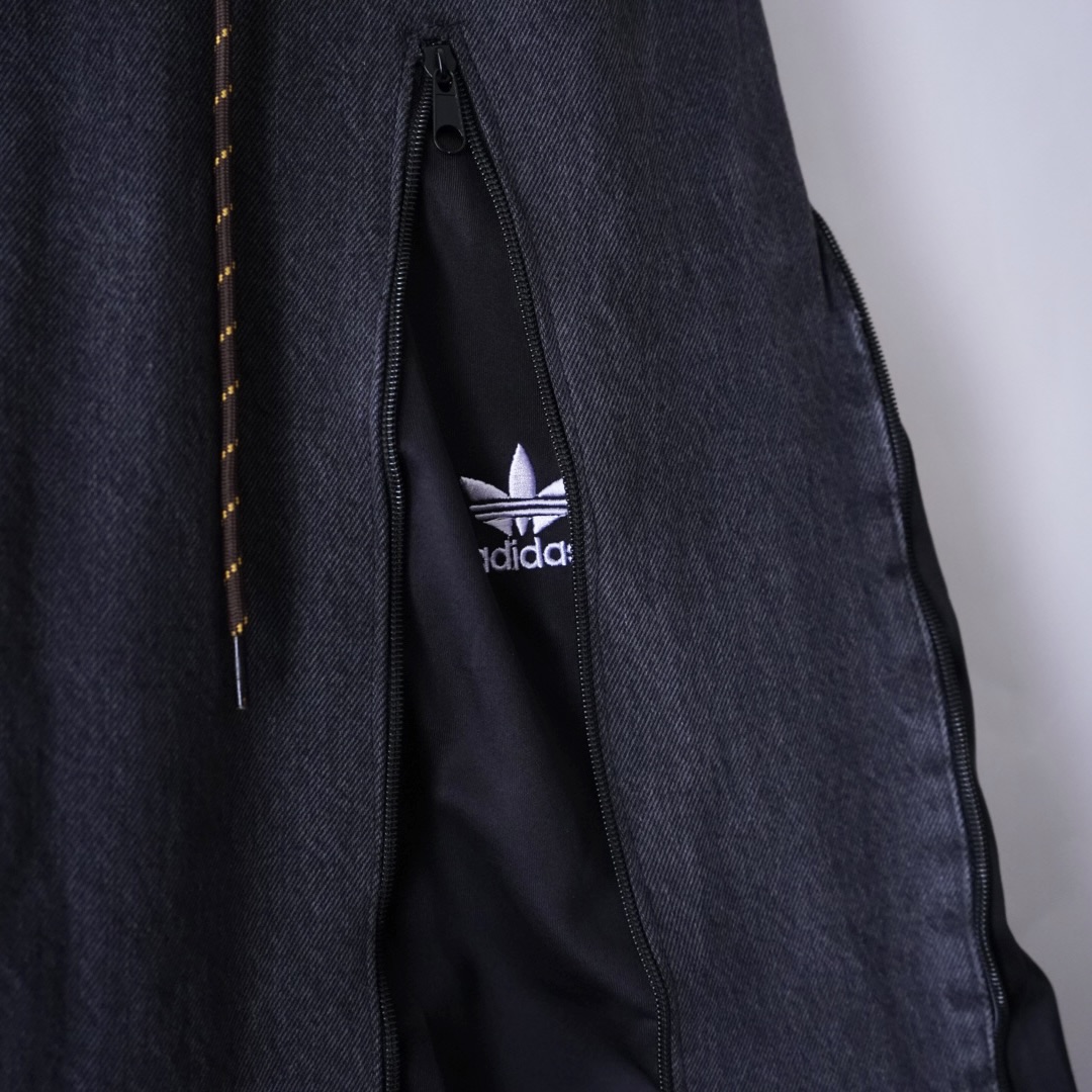 【Docking Remake】"adidas" track pants × black denim zip skirt