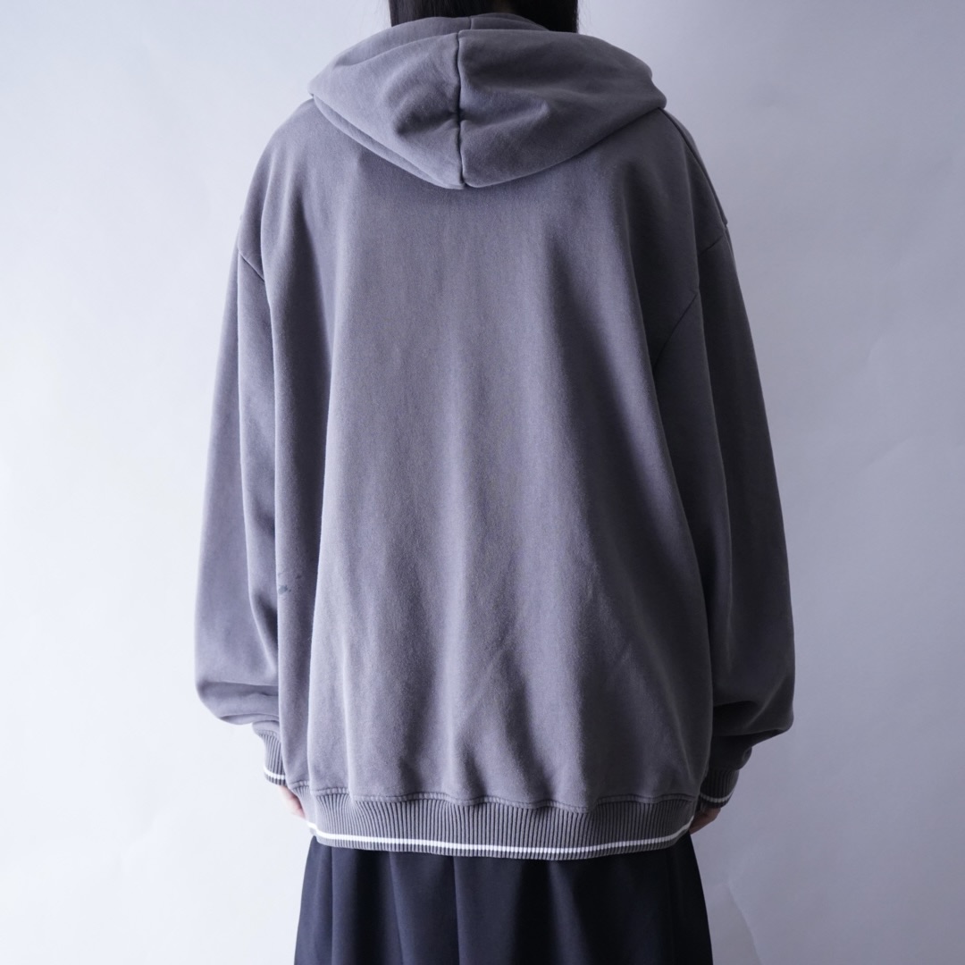 “Y2K” textile fade gray zip parka
