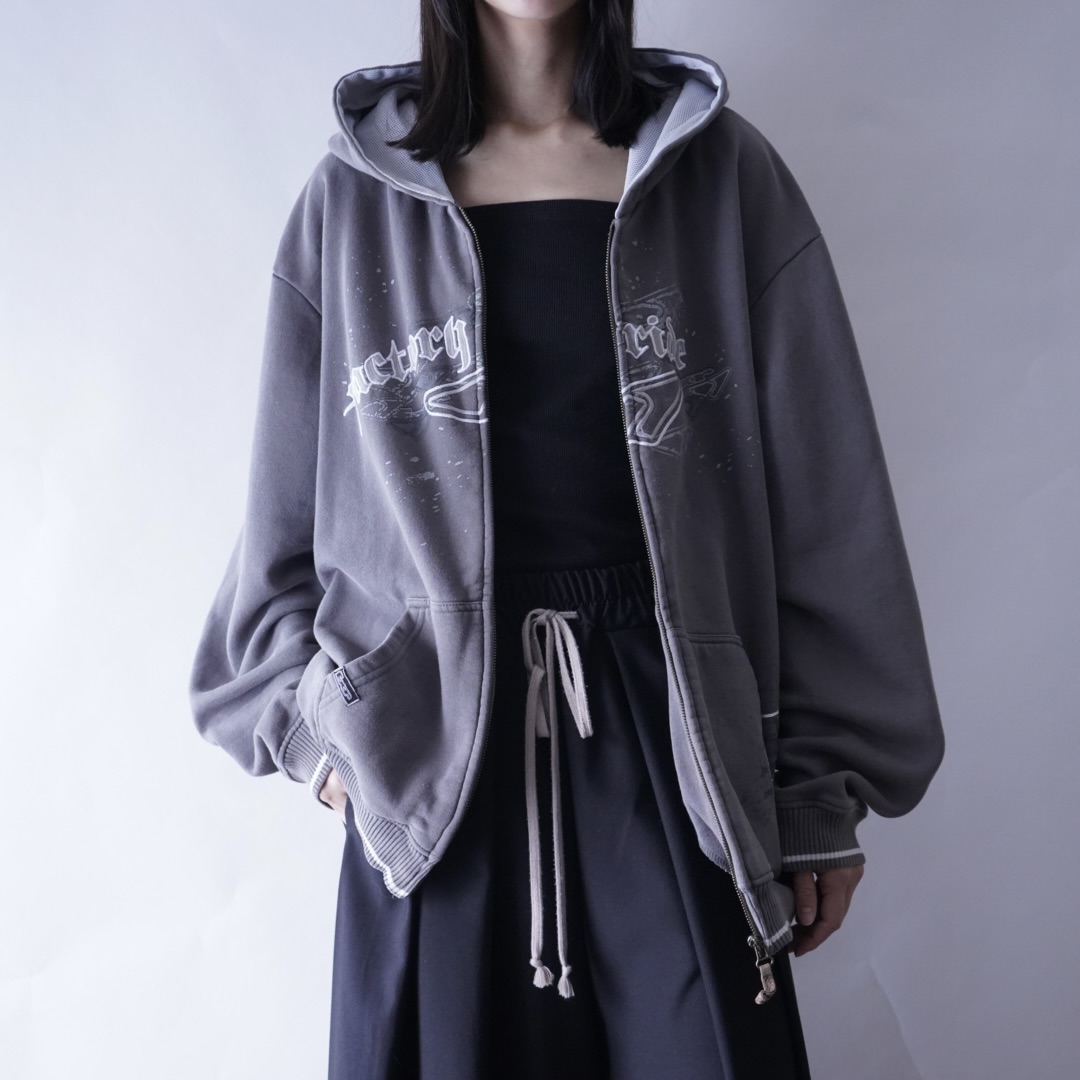 “Y2K” textile fade gray zip parka