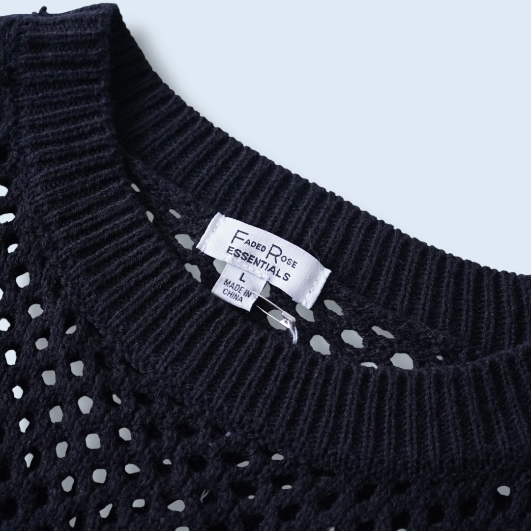 low gauge mesh design knit
