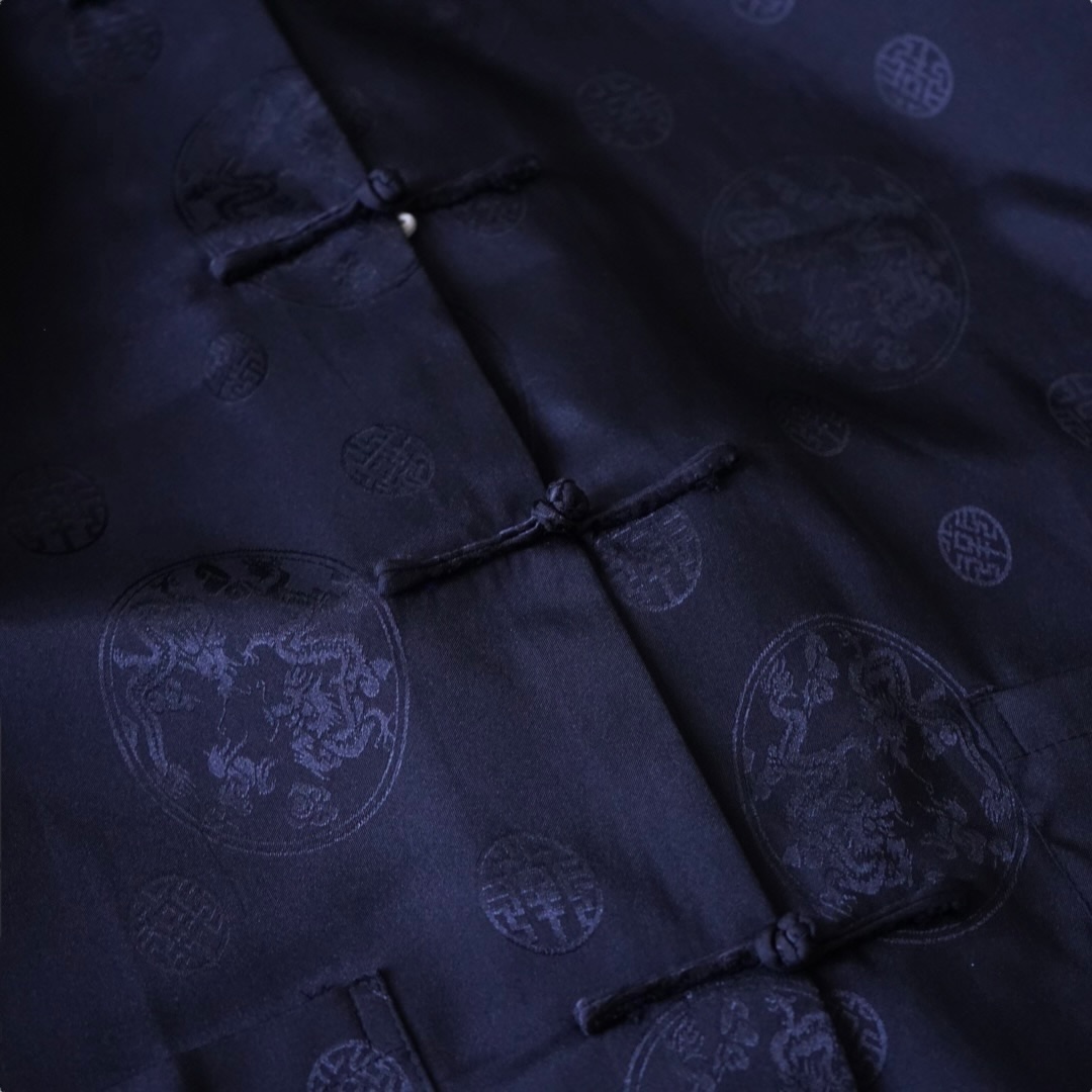 black × cream reversible China shirt