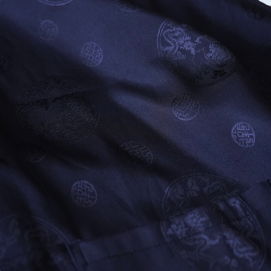 black × cream reversible China shirt