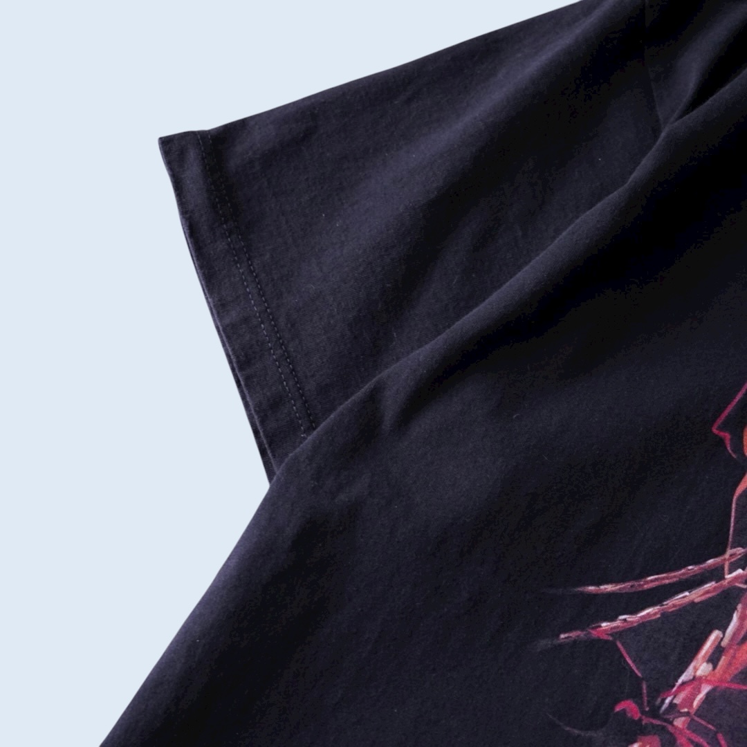 “緋の眼クラピカ / HUNTER×HUNTER” double side print tee