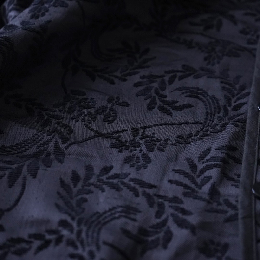 【送料無料】black × red chenille & embroidery reversible jacket