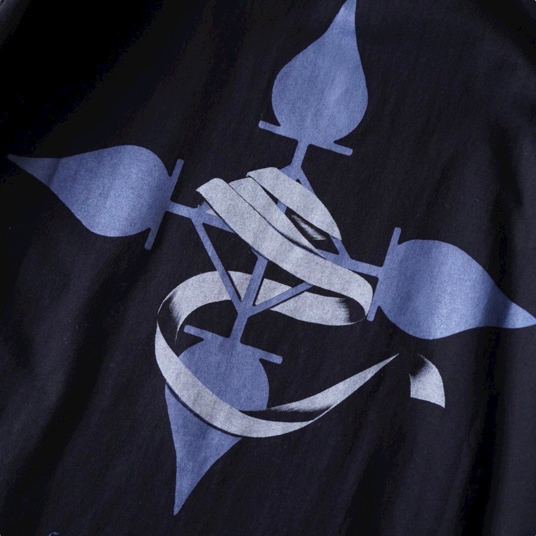 “クロロフェイスアップ / HUNTER×HUNTER” double side print tee