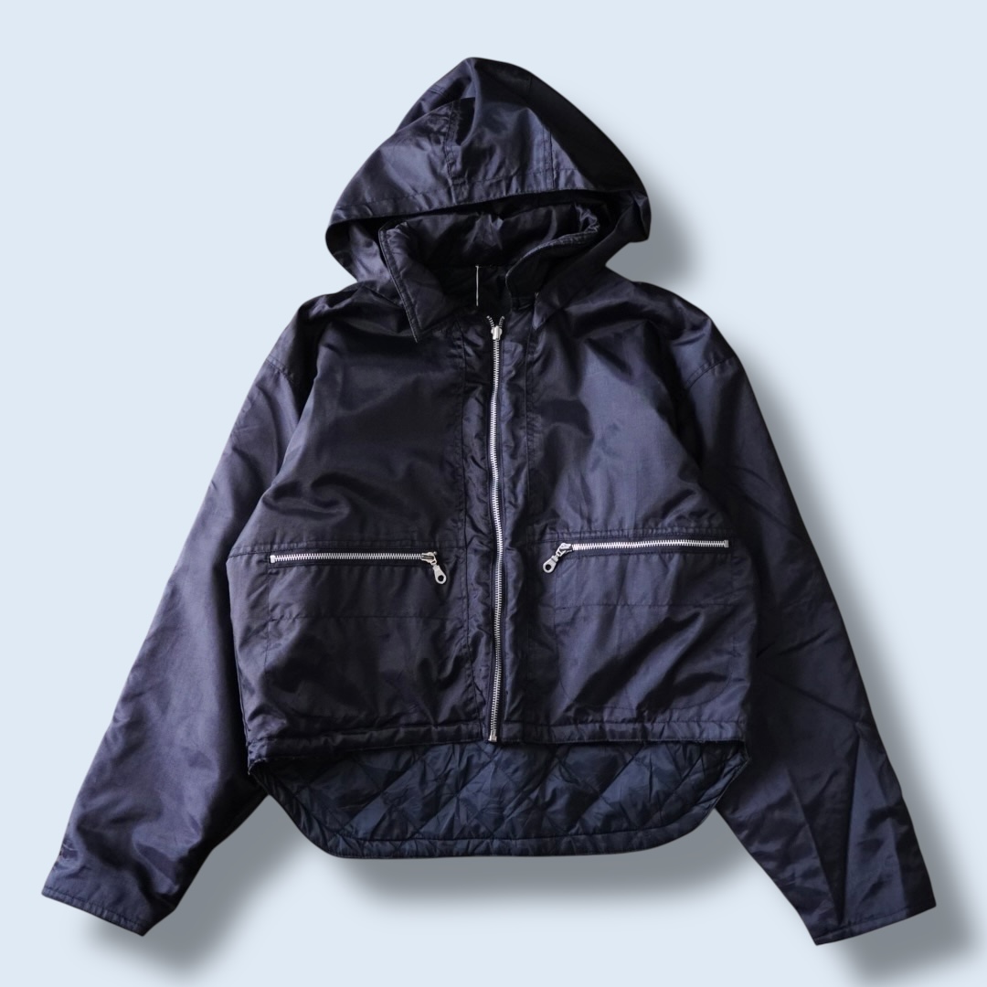 short length nylon gimmick reversible jacket