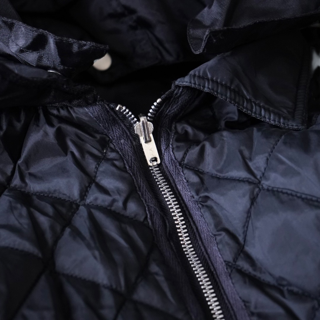 short length nylon gimmick reversible jacket