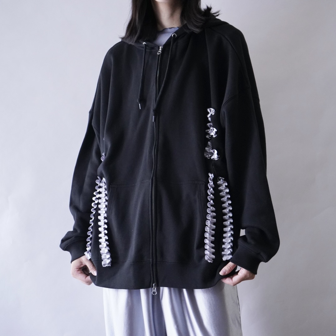 【Remake / Lace-up】front frill & back lace parka