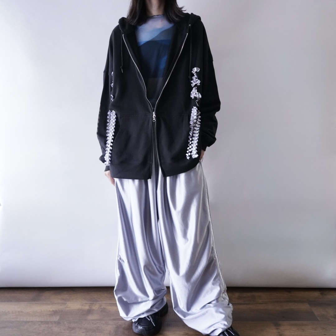 【Remake / Lace-up】front frill & back lace parka