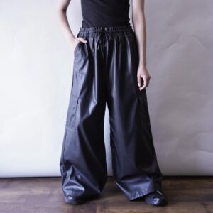 super wide silhouette fake leather cargo pants